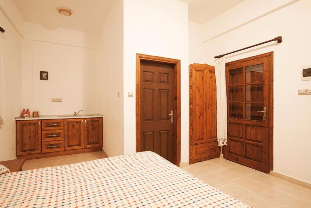 Glaro Garden Hotel Agia Trias Екстер'єр фото