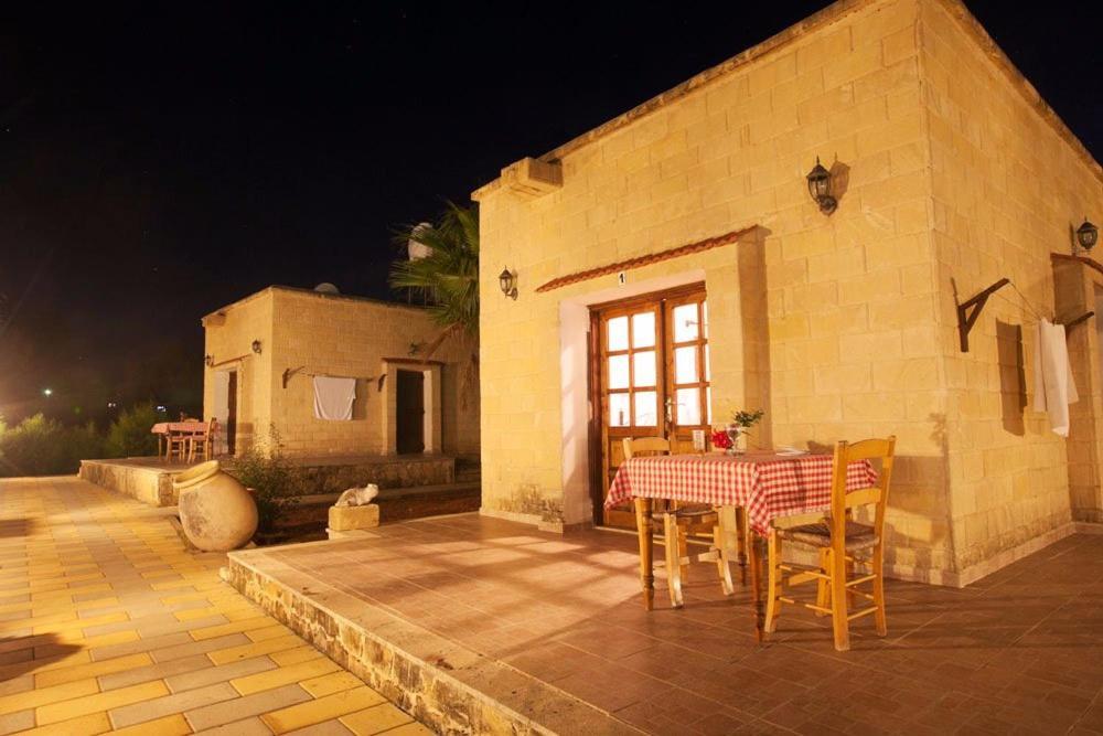 Glaro Garden Hotel Agia Trias Екстер'єр фото