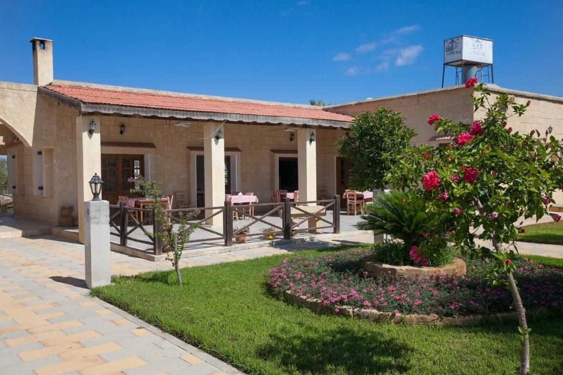 Glaro Garden Hotel Agia Trias Екстер'єр фото